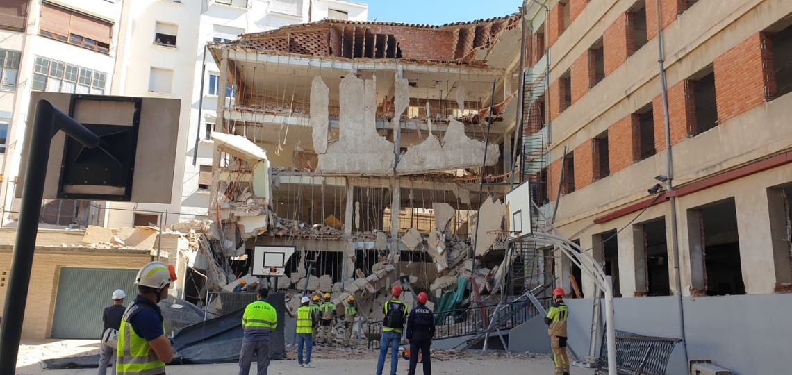 Imagen del edificio derrumbado en Adoratrices